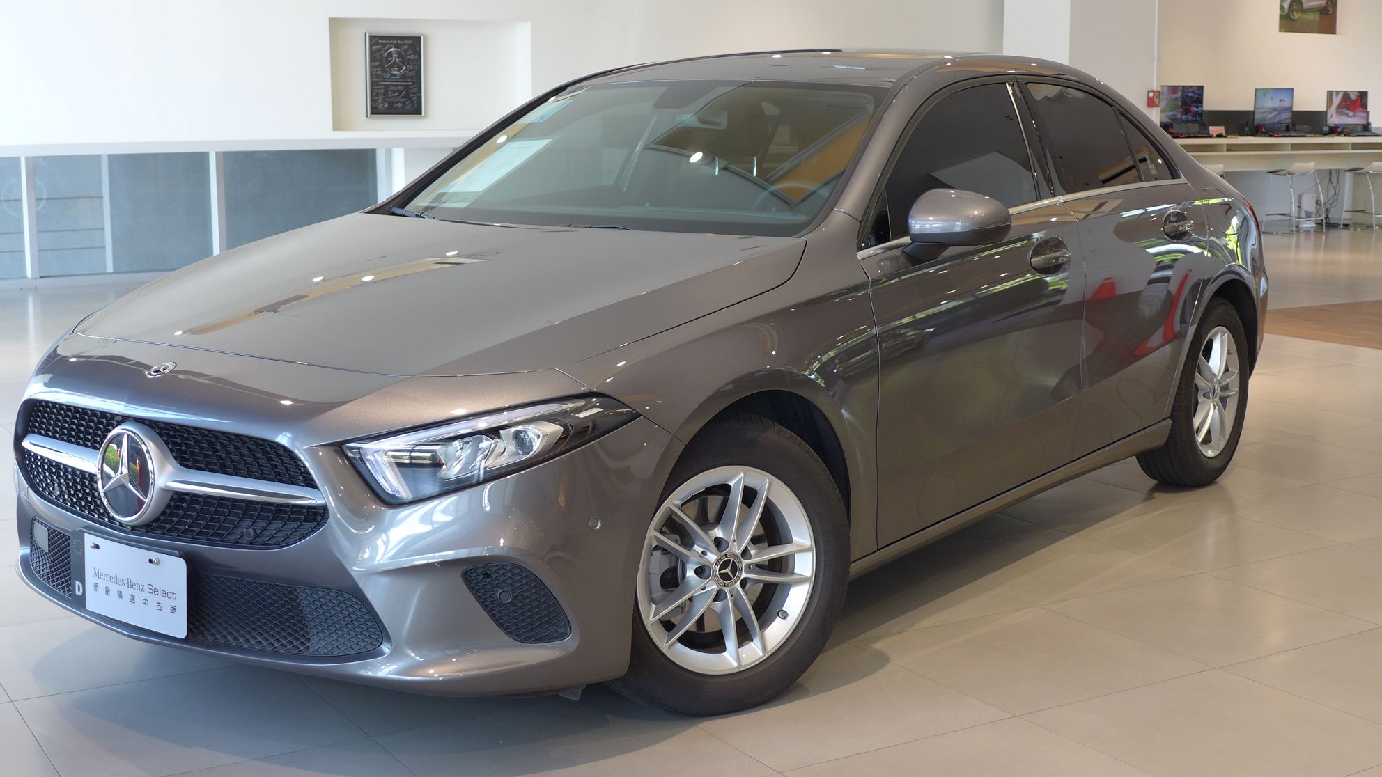 A 180 Sedan
