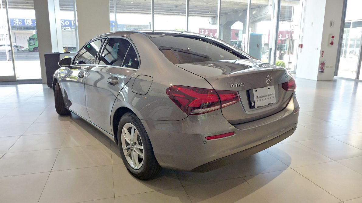 A 180 Sedan